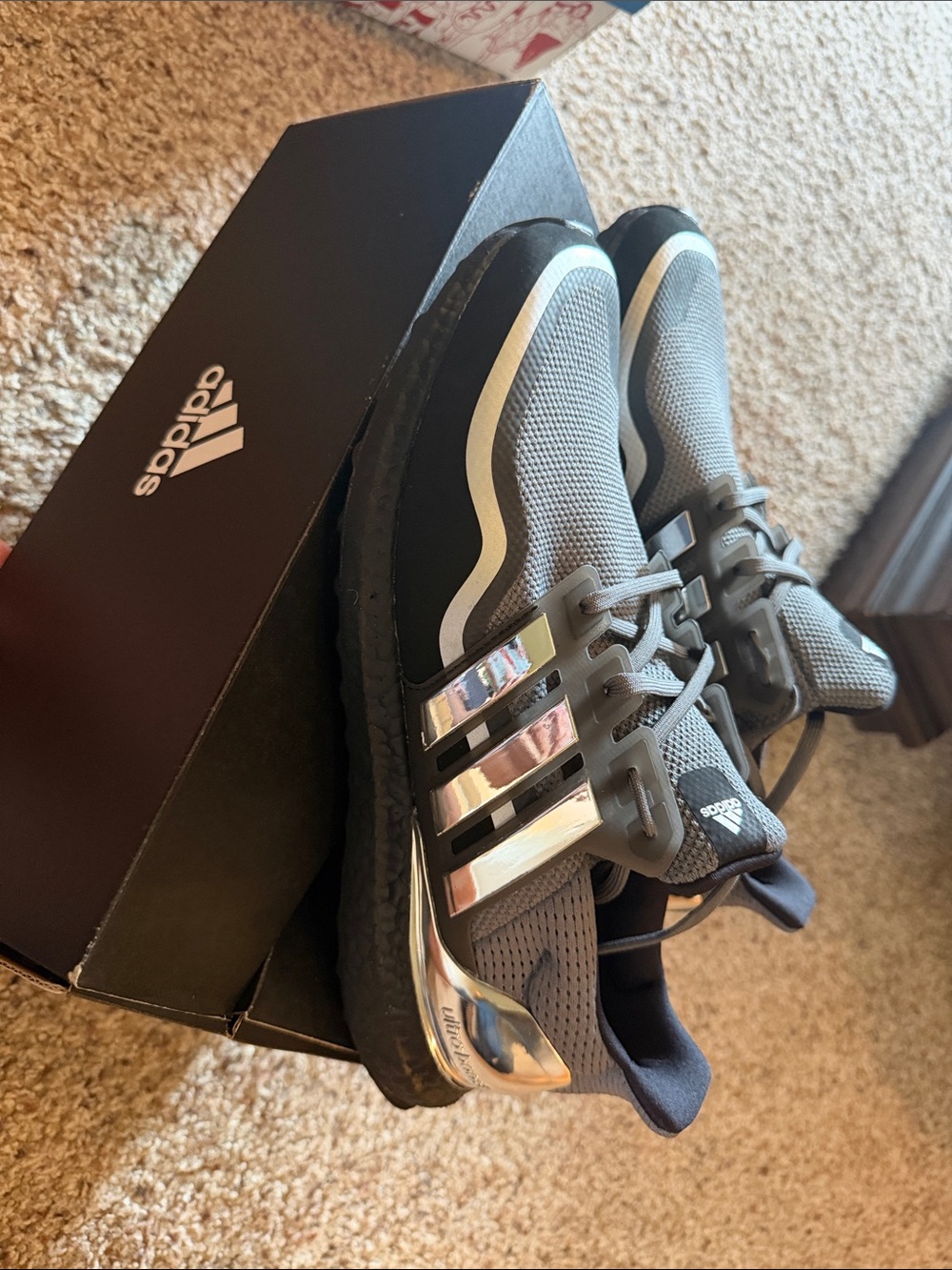 Adidas Men’s UltraBOOST ATL- Gray and Silver Metallic Athletic Sneakers! New!